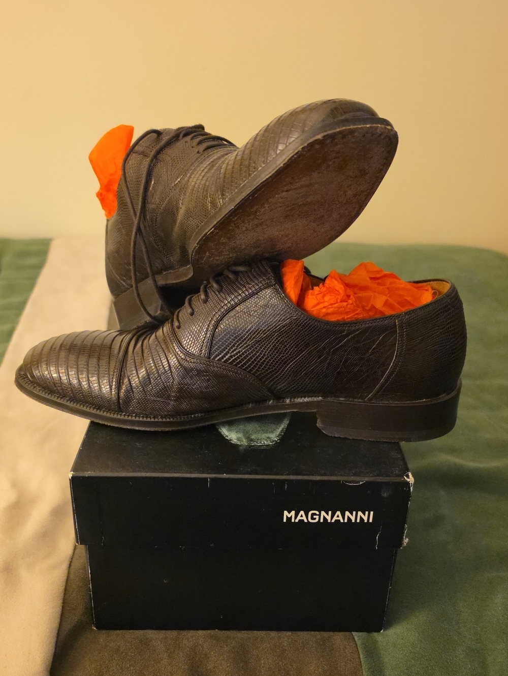 Magnanni Brown Textured Leather Lace-Up Oxfords